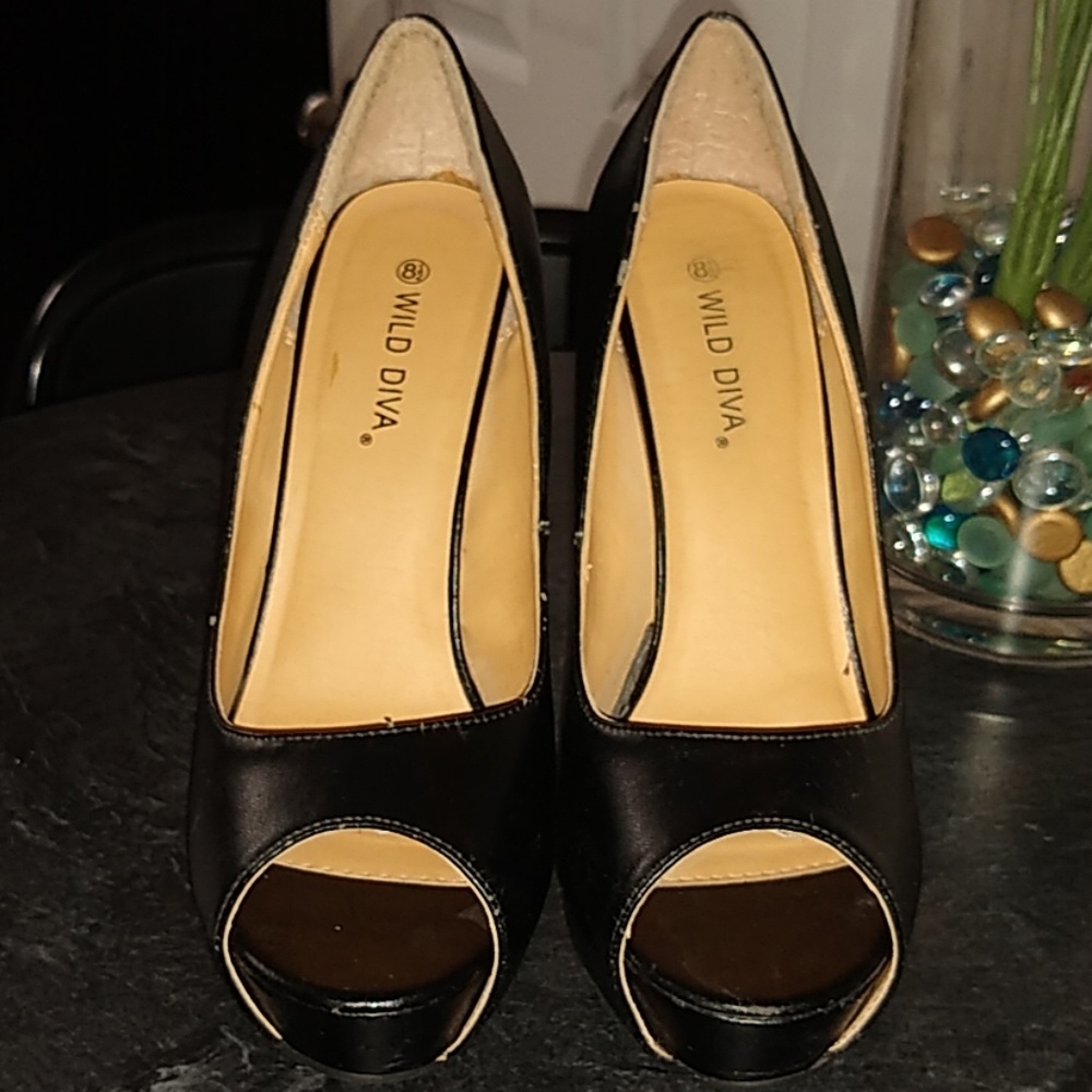Wild diva Black open-toe shoes